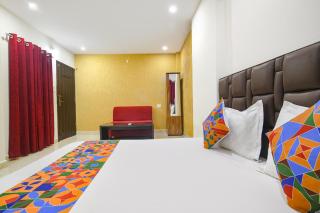 FabHotel Parijat - 2