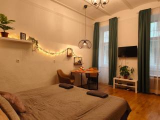 Urban Calm Studio close to the Boulevard - 4