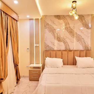 Purple Lavender Court - 1