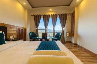 Hilltop Heaven With Scenic Mountain View - 0