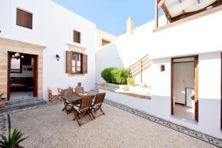 Villa Annoula - Traditional Lindian House - 1