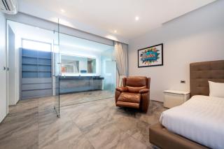 Urban-Modern 4BR Villa Piel with Tropical Pool Escape - 8