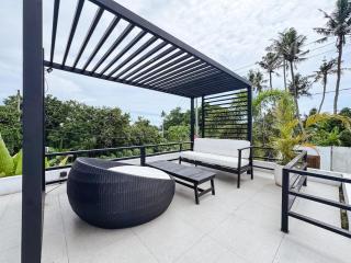 Villa Nyanyi Satu - 4BR Luxury Tropical Jungle Villa 4 Mins to Beach - 4