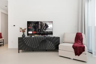 Brand New Stylish Apartment in Dubai Hills - 2
