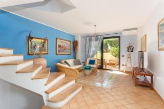 Villa Ray - Front row beachfront with garden - 3