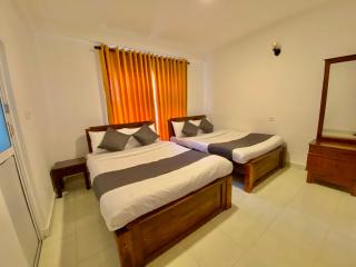 JETCO Lake Front Villa - Nuwara Eliya - 4