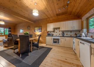Woodland Park Lodges - 3