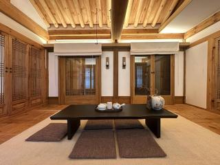 Luxury Hanok Sangseon Heritage Hanok-W - 0