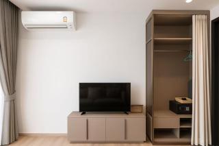 无边泳池的高端公寓 距离海滩很近 在市中心步行街旁 - 5