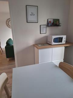 T2 rénové 3ème étage places parking résidence - 1