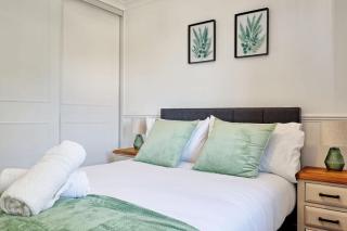 Big Discounts 3 Bed Parking Garden - 1