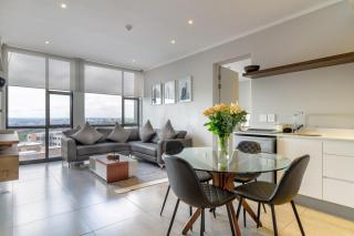 Apartment Towers in Sandton- with luxury Spa - 0