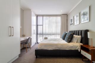 Apartment Towers in Sandton- with luxury Spa - 4