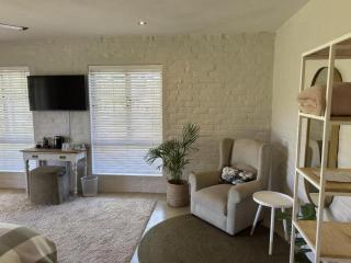 Hartland Country House Luxury Ensuite Rooms - 1