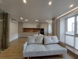 Люкс GreenStreet Рівненська - 2