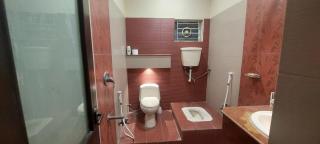 Spacious Rooms on 1st Floor Gulshan e Iqbal BLK7 - 6