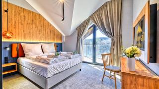 Mountain Horizon Valley z basenami, saunami i strefą fitness by Royal Aparts - 0