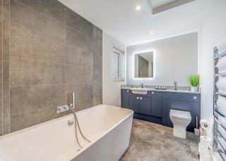 Woad Mill Lakeside Lodges - 2