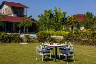 Raas Stays by ELIVAAS 4-BHK Retreat With Private Pool, Gardens, Lounge & Scenic Aravali Views - 8