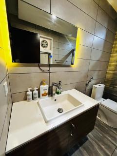 Elysium Luxury Service Apartment By LMY Facing Centaurus Mall Blue Area Islamabad - 5