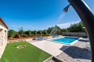 Holiday Home Tonka with pool - 5