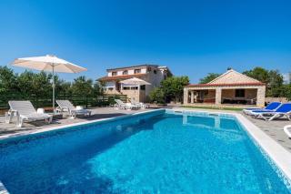 Holiday Home Tonka with pool - 6