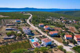 Holiday Home Tonka with pool - 9