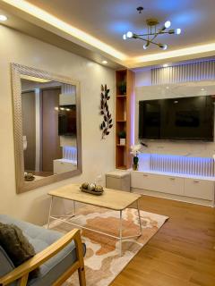 Cozy Seawind 2BR Near Airport, Pool, Wifi, Netflix - 0