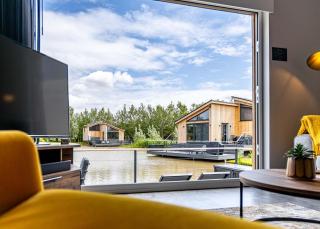 Woad Mill Lakeside Lodges - 1