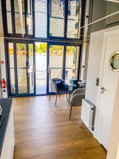 Houseboat - Dom na wodzie - 5