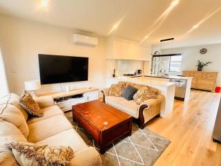 Peaceful Family Getaway in the Heart of Auckland - 7