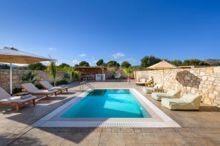 Amora Pool Villas - 8