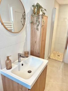 Le Cocon des rêves studio neuf avec terrasse et Parking - 3