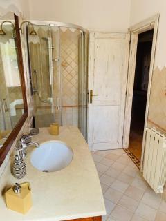 Niki's House Garden - 5