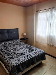 Bien al Sur Complejo de Departamentos en Planta Alta y Baja a dos cuadras del Mar - 4