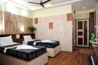 Sonar Bangla's Motel Midway - 1