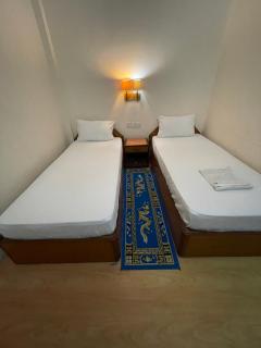 New Buddha Bhoomi Guest House - 6