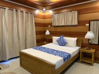 Ferellee Beach Front Inn - 6