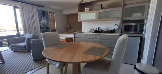 The Gallery on Gray - 9