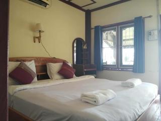 Somphamit Guesthouse - 7