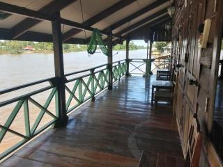 Somphamit Guesthouse - 8