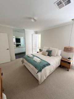 Ocean Reef Coastal Escape - 1