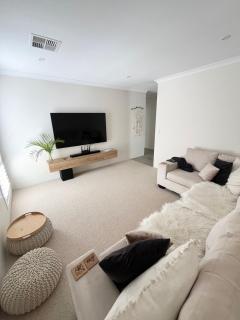 Ocean Reef Coastal Escape - 3