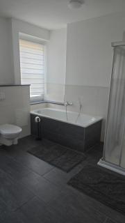 Schöne Vollausgestattete Monteurs- Gästewohnung nähe Raffinerie Leuna und Geiseltalsee für 6 Personen - 5