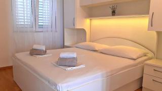 Ferienwohnung mit Terrasse und herrlichem Ausblick in Strandnähe - b57900 - 1