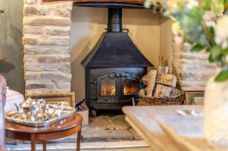 5 Bed in Wheathill oc-t30539 - 1