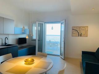 Sulle onde del mare - 8