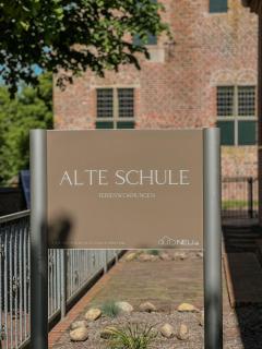 "Unnen" in der Alten Schule Greetsiel - 8