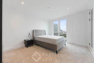Stylish 2BR Apartment in Battersea with Stunning 13th-Floor Views - 5