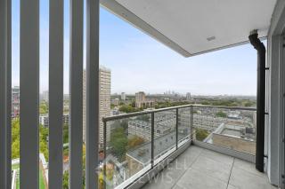 Stylish 2BR Apartment in Battersea with Stunning 13th-Floor Views - 2